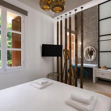 Legato House *